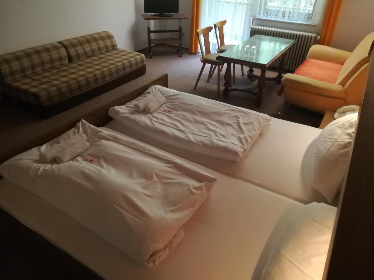 בודנמאיס Hotel Waldhaus מראה חיצוני תמונה